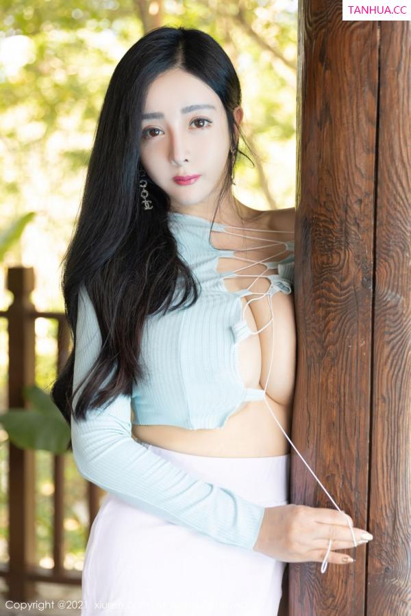 允薾  允爾西双版纳旅拍 淡雅多姿的服饰第22张图片